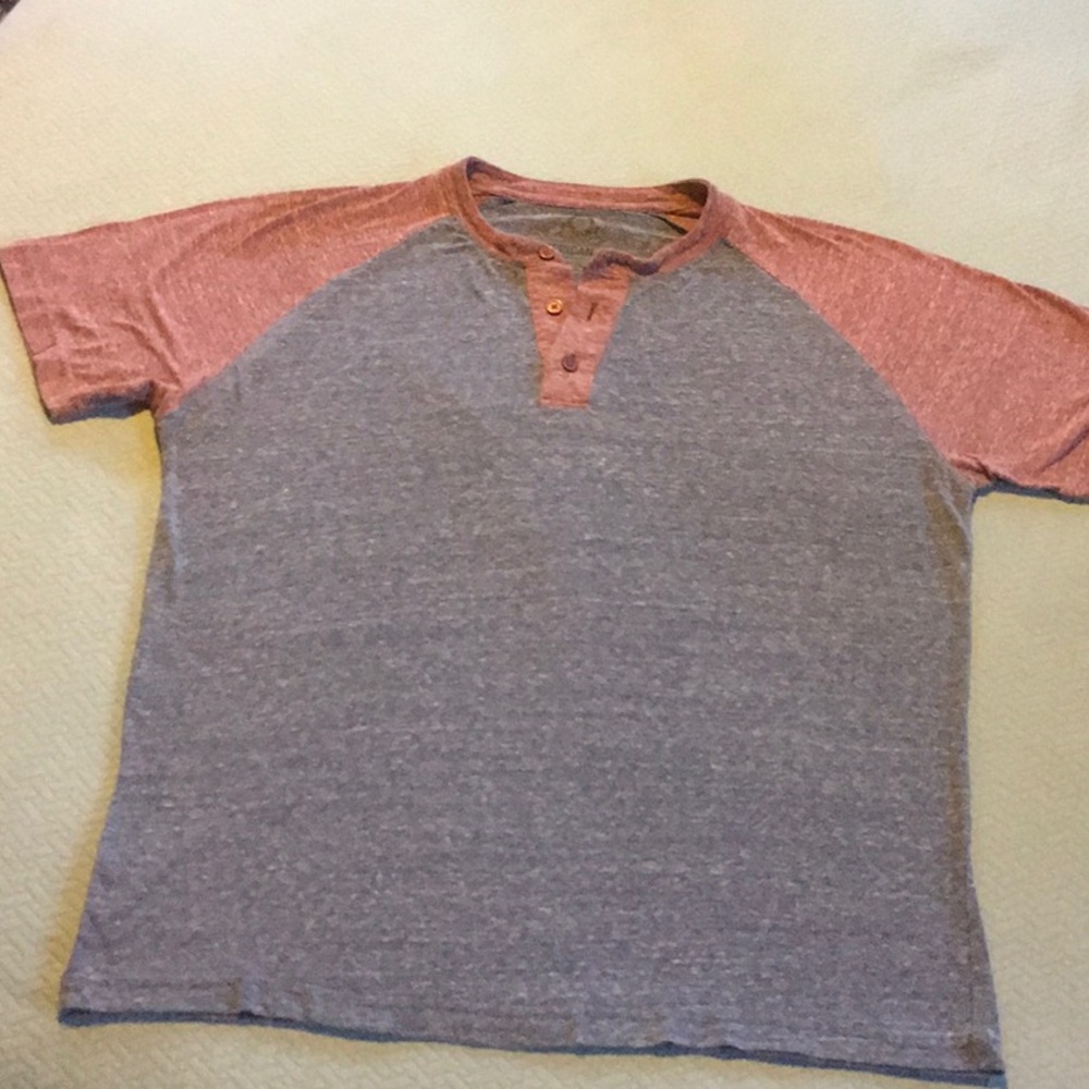 Men’s American Rag Tee Shirt Red & Blue  size Lrg - Picture 2 of 4